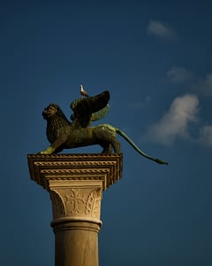 Statue Piazzetta San Marco San Todaro II