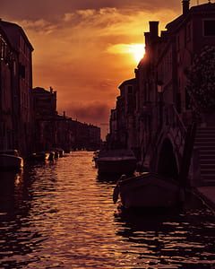 Boatride XIV