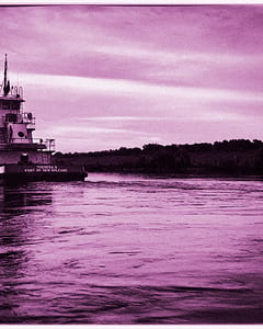 mississippi ship II